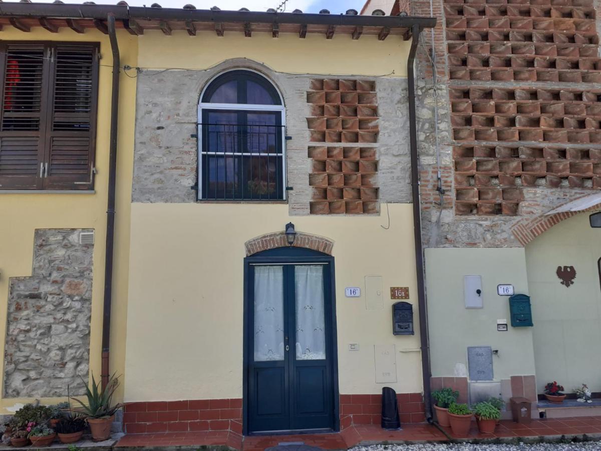 Casa Di Nonno Gio Villa Vecchiano Bagian luar foto